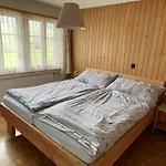 Akelei - Klein By Interhome