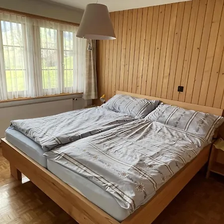 Akelei - Klein By Interhome